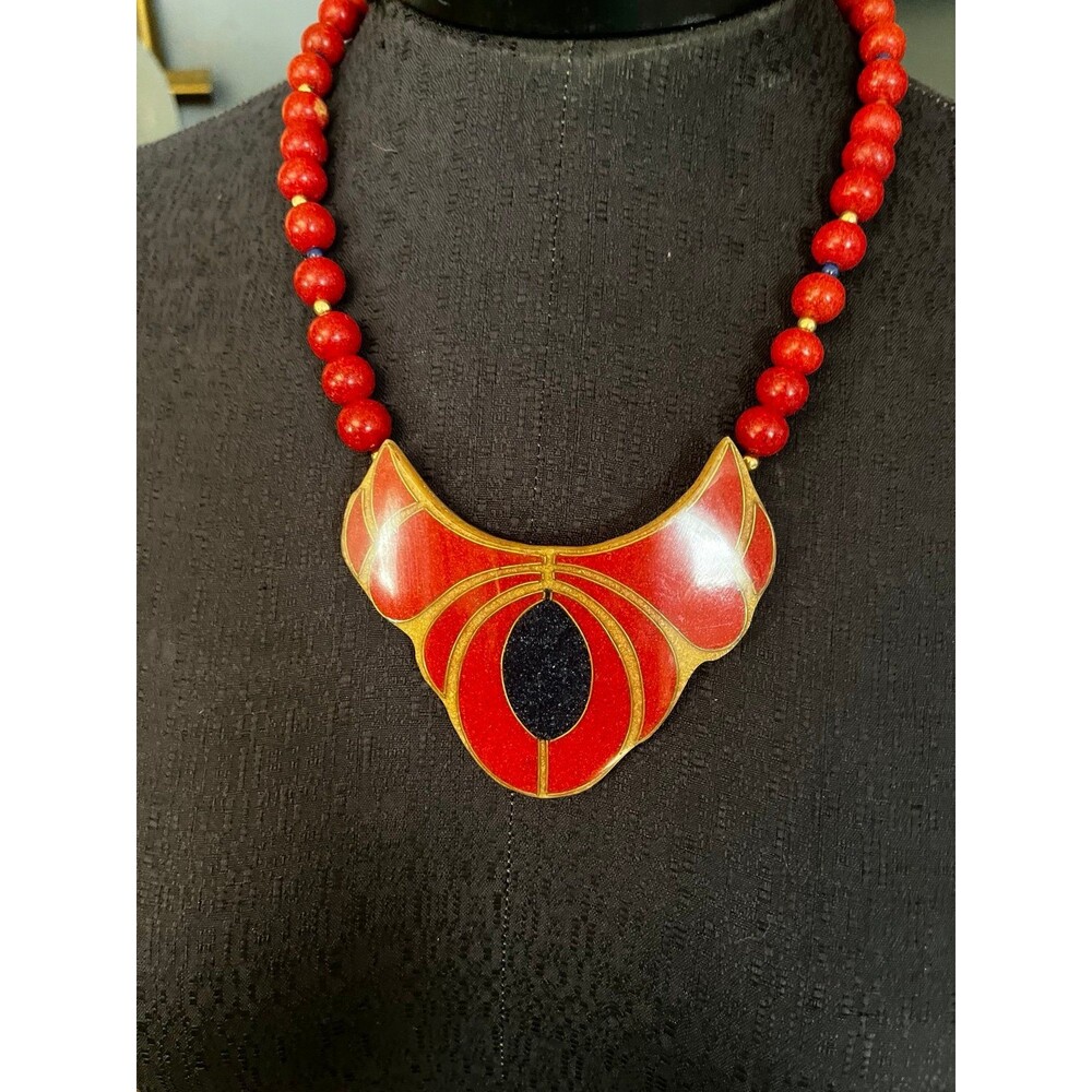 Vintage 1980’s Red Beaded Necklace with crushed mosaic Pendant Festival 80’s
